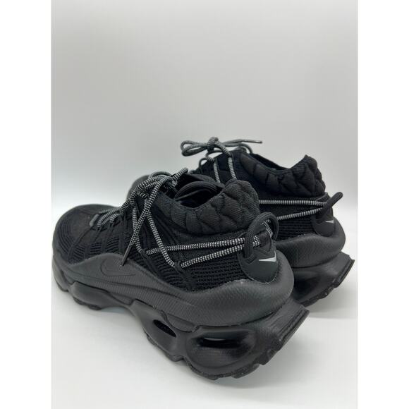 Nike Air Max Flyknit Venture Black Metallic FD2110-005 Women's 10/Men's 8.5 - Picture 8 of 16